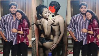 Slim Horny Desi Babe Showing Ass Giving Blowjob Fuck
