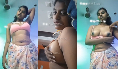 Horny Telugu Girl Showing Nude Mms